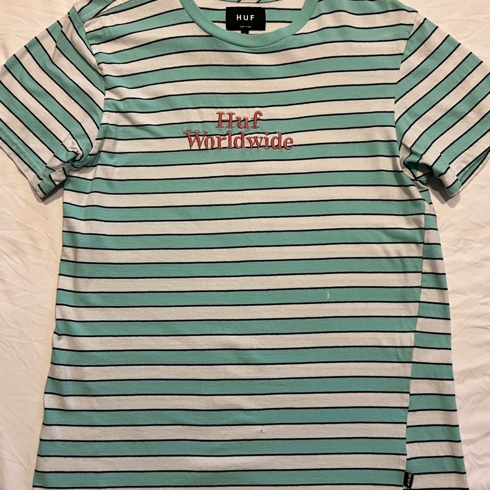 HUF t-shirt